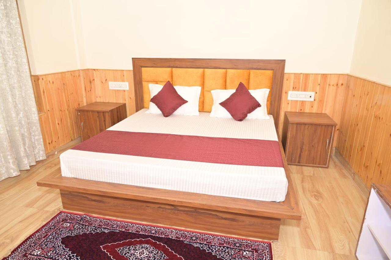 Hotel Royal Galaxy Tirthan Banjar Экстерьер фото
