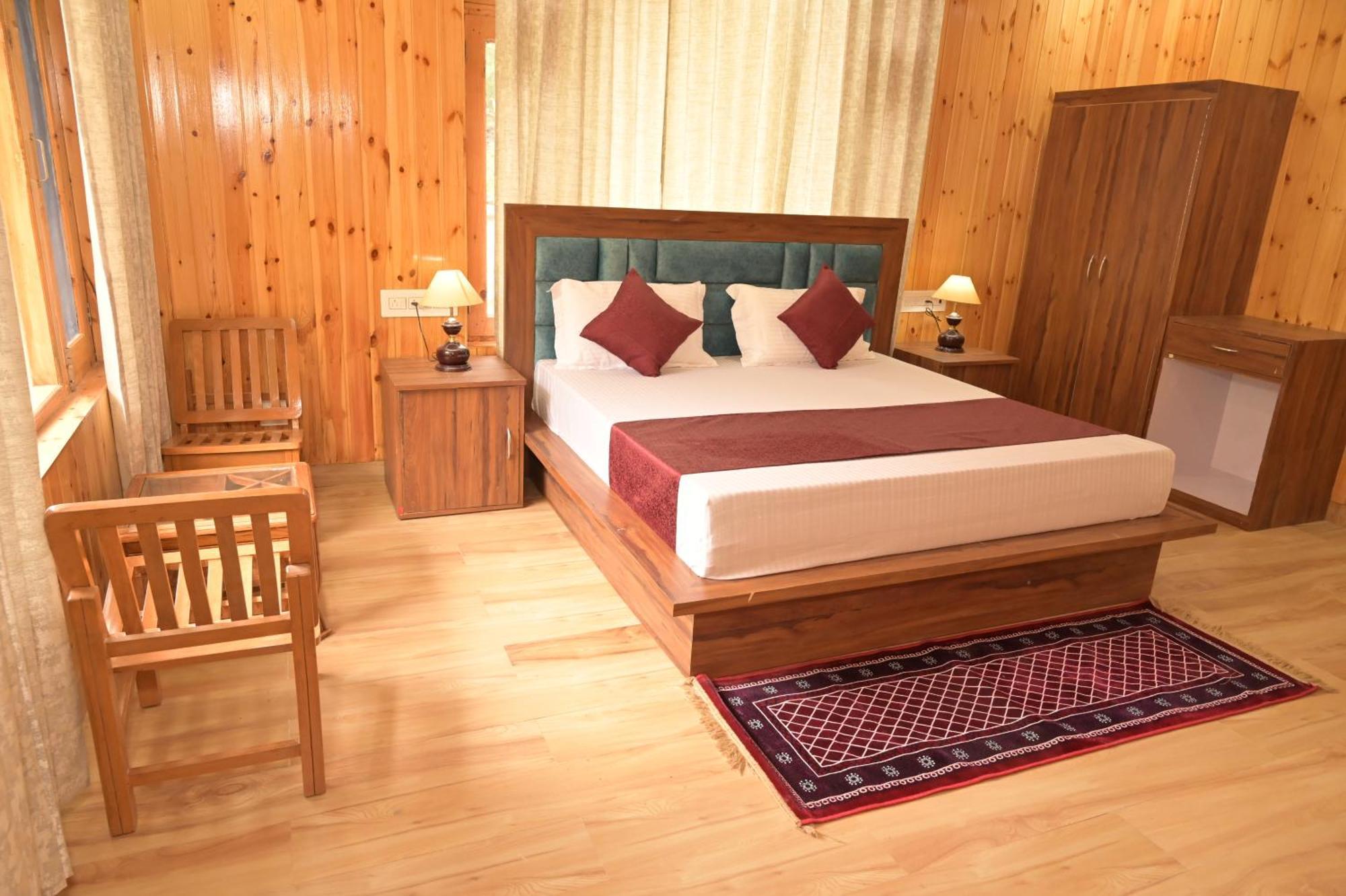 Hotel Royal Galaxy Tirthan Banjar Экстерьер фото